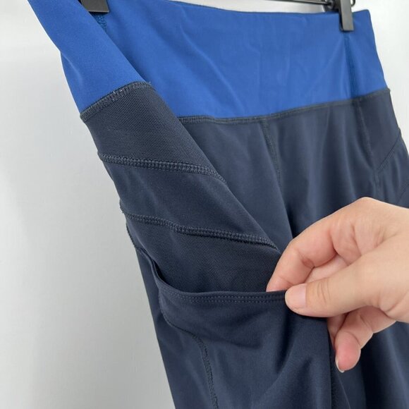 Lululemon Illumina Crop - Picture 9 of 12